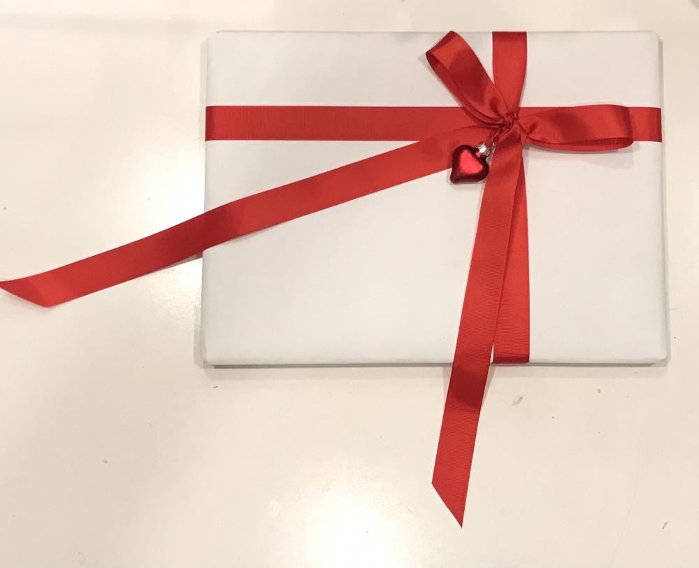 PACCHI REGALO personalizzati Al 14